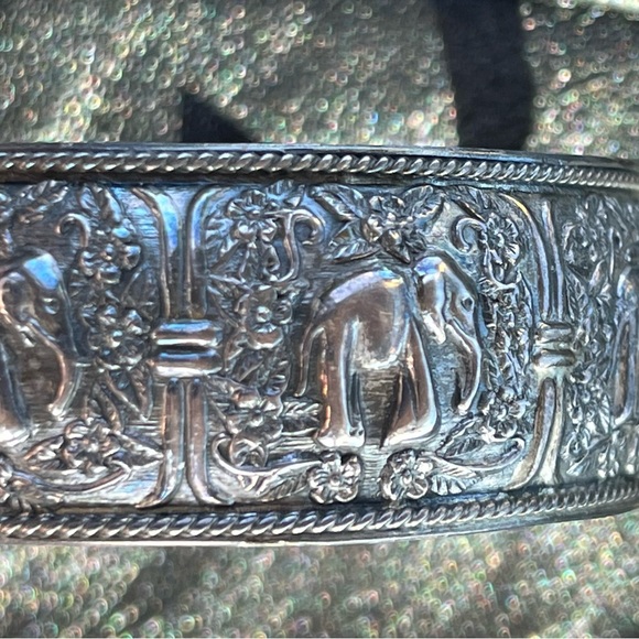 VINTAGE ELEPHANT BRACELET 925 sterling cuff bracelet - Picture 5 of 7